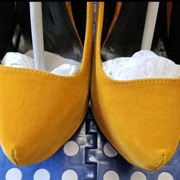 Qupid Women's Classic - Picture 7 of 11